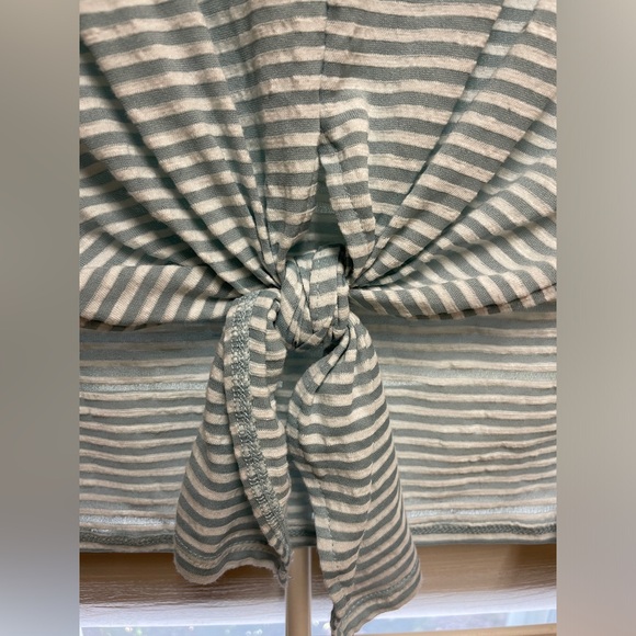 Lucky Brand Blue / White Striped Knot Front Tee Shirt - Size S - Picture 4 of 6